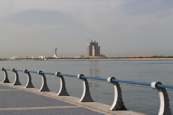 Blick zur Marina Mall in Abu Dhabi